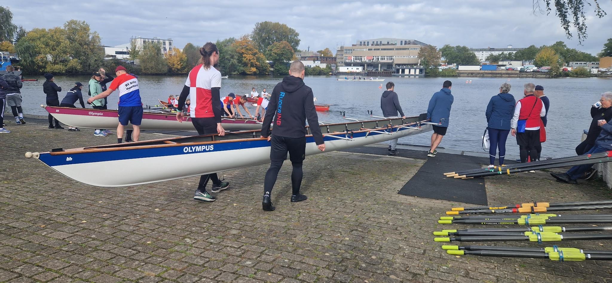 Matjes25-Boot-Steg Flagge zeigen in Allermöhe